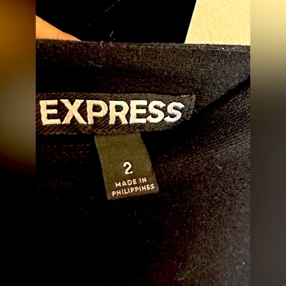 Express black mini skirt. Size 2. Great condition! - Picture 3 of 3